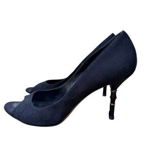 Gucci Vintage GG Cloth Canvas Peep Toe Bamboo Heels in Black Size 9.5 (39.5)